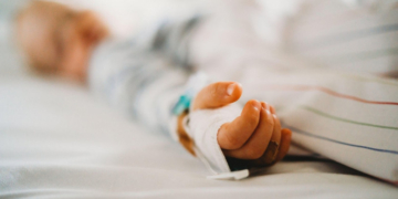 11 copii care erau în tabără în Fundata au ajuns la spital cu dureri abdominale, greţuri și vărsături