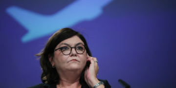 Când vor circula românii ca-n vestul Europei. Vălean: Noi pornim de la un nivel foarte jos. Sunt fonduri, proiecte, rămâne să accelerăm