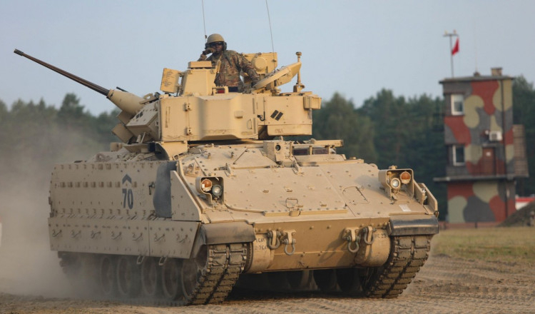 Ucraina a pierdut 17 blindate Bradley în ultimele zile, 15% din totalul celor furnizate de SUA Kievului