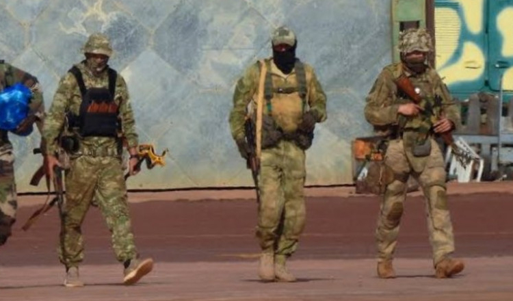 Mercenarii Wagner îi învață pe soldații africani cum să le taie mâinile și picioarele prizonierilor și să îi „ardă de vii”