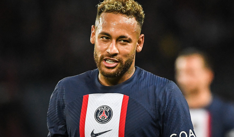 Un bărbat îi lasă toată averea lui Neymar prin testament