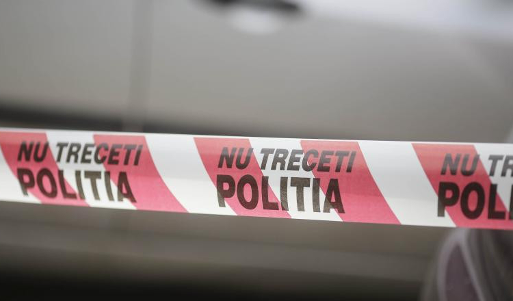 Un tânăr a fost găsit carbonizat în casă, iar polițiștii cred că tatăl lui a lăsat intenționat deschisă o butelie de gaz