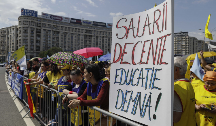 Ciolacu dă asigurări că angajamentul față de profesori va fi respectat