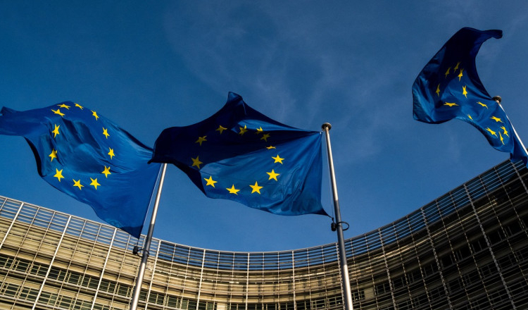 USR cere Comisiei Europene să activeze mecanismele pentru drepturile omului în dosarul „azilele groazei”