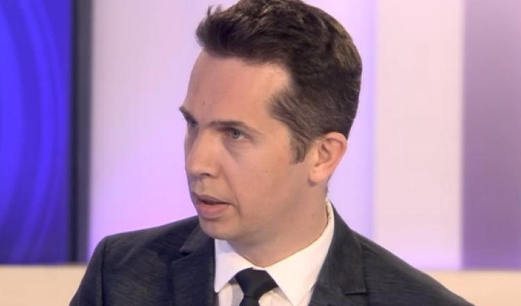 „Un borcan coclit cu viermi”. Psihiatrul Gabriel Diaconu acuză „complicitatea tăcută a autorităților” în cazul bătrânilor torturați