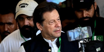 Un tribunal a ordonat eliberarea lui Imran Khan din închisoare. Fostul premier pakistanez are peste 200 de dosare penale