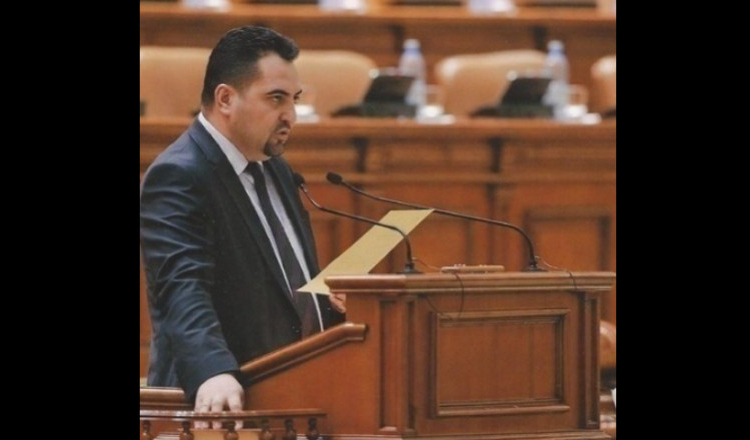 „Scrie ce p..da mă-tii vrei tu! Eşti proastă!”. Un fost deputat PSD care deține un centru de bătrâni a înjurat și a jignit o jurnalistă
