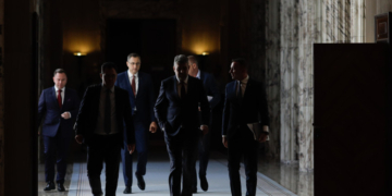 Surse: Comisia Europeană a cerut majorarea TVA la 21%. Ce încearcă să obțină premierul Ciolacu la Bruxelles