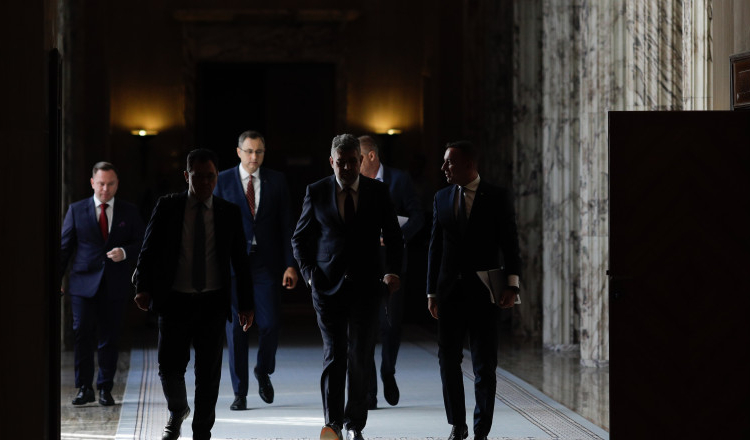 Surse: Comisia Europeană a cerut majorarea TVA la 21%. Ce încearcă să obțină premierul Ciolacu la Bruxelles