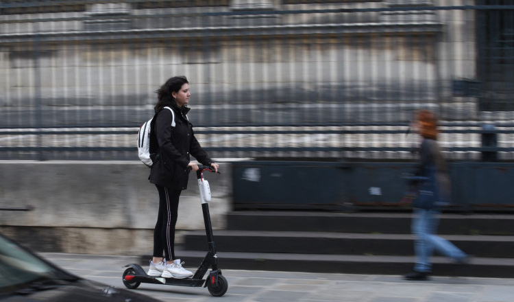 8 morți și peste 130 de grav răniți în accidente de trotinete electrice. În aproape toate cazurile, vinovați au fost utilizatorii