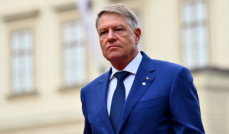 Klaus Iohannis: Conflictul militar din vecinătatea graniţelor noastre ne aminteşte ororile războiului