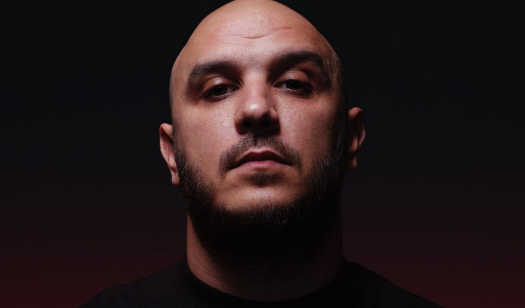 GuessWho s-a urcat drogat la volan. Rapperul ar fi consumat cocaină și a ieșit pozitiv la DrugTest