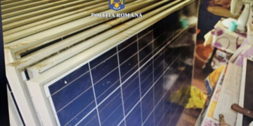 Hoții au furat panouri solare dintr-un parc fotovoltaic de 40 de milioane de euro. Au fost prinși când le vindeau pe net