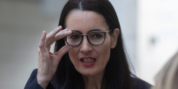 Clotilde Armand îl dă în judecată pe Marcel Ciolacu: „Am decis să-l acţionez în instanţă pe prim-mincinosul ţării”