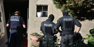 Raiduri de amploare ale poliției germane după ce rețeaua nazistă Artgemeinschaft a fost interzisă pentru ”îndoctrinarea copiilor”
