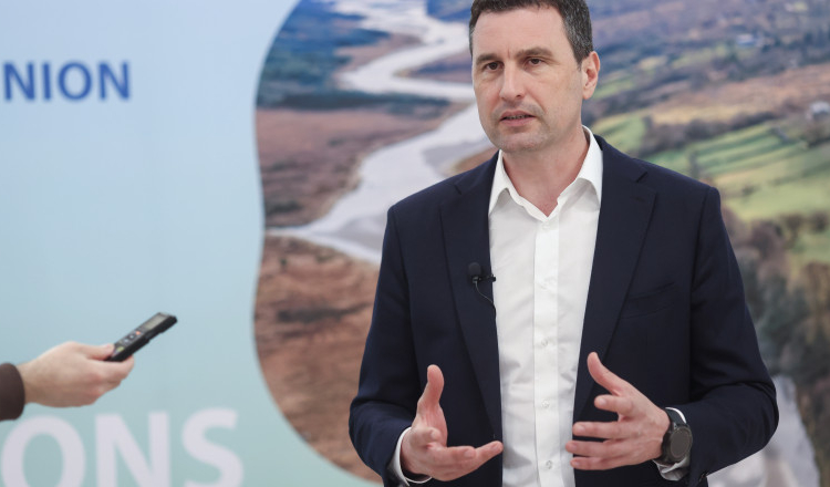 Tanczos Barna, despre susţinerea unei moţiuni de cenzură: Nu suntem de acord cu măsurile de austeritate. Așteptăm varianta finală