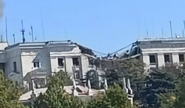 Ucrainenii au distrus cu rachete sediul Statului Major al Flotei ruse din Marea Neagră, situat în centrul orașului Sevastopol