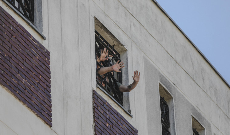 11 deținuți de la Penitenciarul Craiova merg și ei de luni la școală. Au între 28 şi 58 de ani și 3 sunt în clasa 0