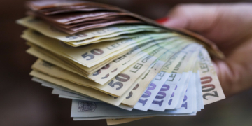 Guvernul vrea să dea ordonanță de urgență să poată crește taxele de mâine: „Având în vedere situația financiară dificilă a României”