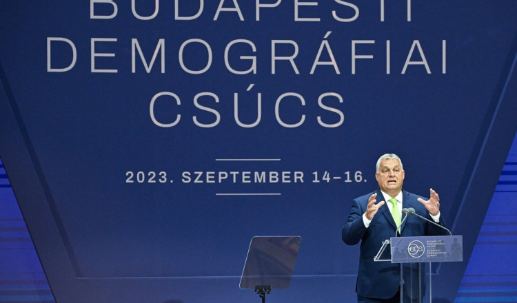 Viktor Orban promite mai mulți bani pentru familiile cu copii. Cei care nu au copii trebuie încurajați