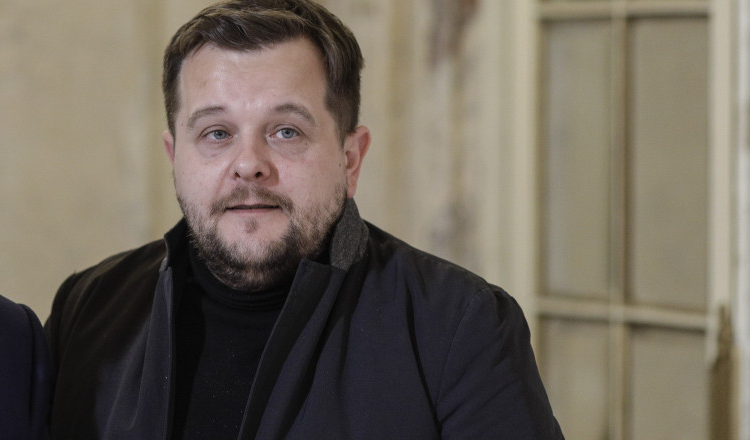 Fiul lui Dumitru Buzatu susține că procurorii au ridicat din casa tatălui său plicuri cu bani „de pe porci și cireșe”