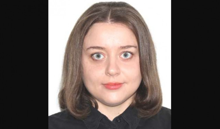 Și-a abandonat lucrurile într-un hotel din Piatra-Neamț și a dispărut. Poliția face apel pentru găsirea unei tinere