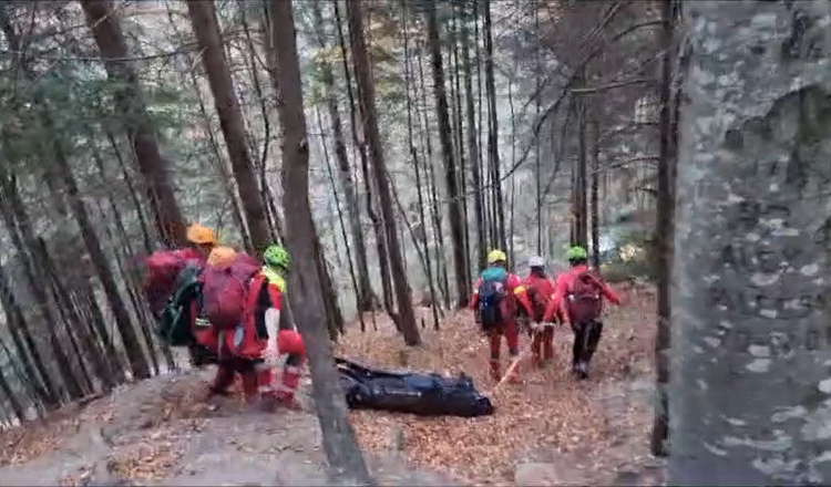 Francezul căutat de salvamontişti în Munţii Bucegi a fost găsit mort. Era angajat al Ambasadei Franței