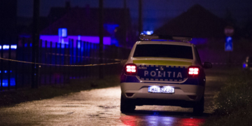 Un bărbat a fost găsit spânzurat la marginea unei păduri din Gorj. Vecinul său a alertat poliția