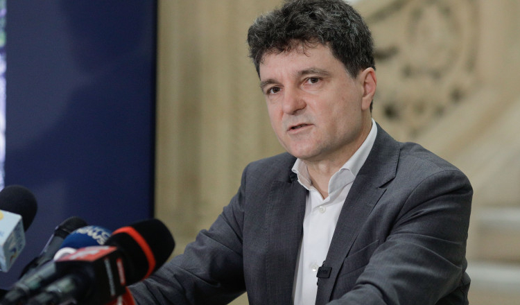 Nicușor Dan spune că a eliberat 200 de autorizații pentru terase în 2023, dublu faţă de anul trecut. „Lumea începe să se conformeze”