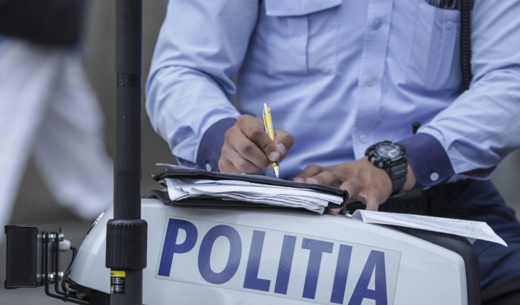 6 polițiști din Neamț, cercetați disciplinar pentru modul în care au intervenit în cazul adolescentei moarte din cauza unei supradoze