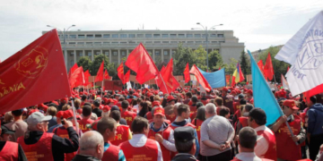 Poștașii protestează în stradă pentru salarii mai mari și „politici coerente de dezvoltare”