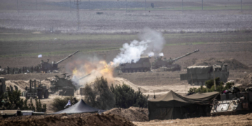 Bombardamente lângă echipa Digi24 în Israel. Armata trage rafală după rafală înspre Fâșia Gaza