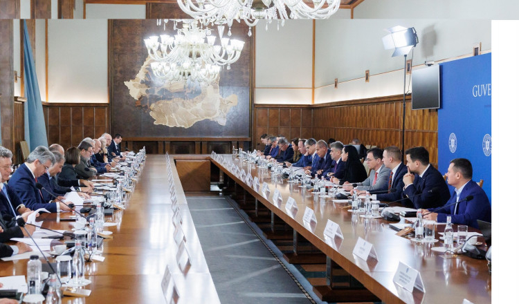 Ciolacu anunță un acord cu patronatele din construcții și agricultură pentru majorarea salariului minim