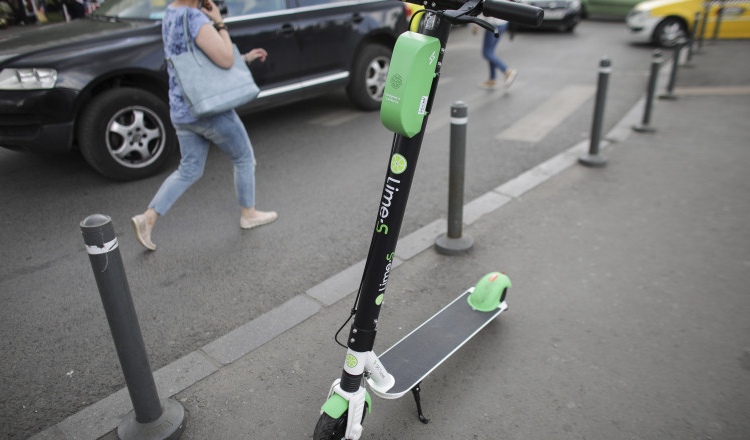 Copiii sub 14 ani nu vor mai avea voie să conducă trotinete electrice în București și apar zonele interzise – proiect PMB