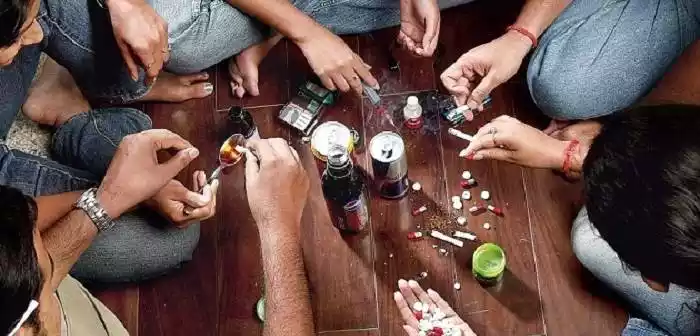 Fete drogate la petreceri și obligate să se prostitueze în Argeș