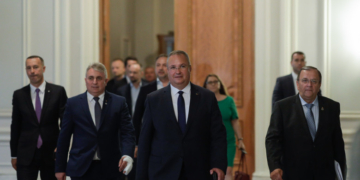 Sondaj comandat de PNL: Liberalii sunt în fața AUR cu un procent. Partidul lui Șoșoacă ar avea 6%. Ce partide nu fac pragul