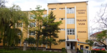 Motivul pentru care eleva de 16 ani din Oradea a înjunghiat un pedagog, chiar în biroul directoarei. Fata avea bursă de merit