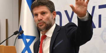 Un ministru extremist din cabinetul lui Netanyahu îi sfătuieşte pe palestinienii din Fâșia Gaza să emigreze voluntar