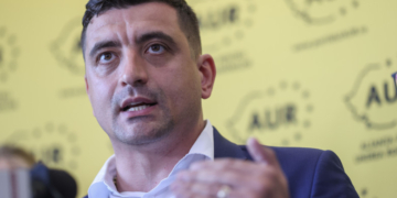 Fiica lui Vadim Tudor s-a înscris în AUR. George Simion i-a mai racolat pe Ilan Laufer și Muhammad Murad