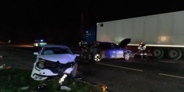 Mureş: Şapte persoane, între care doi copii, implicate într-un accident rutier la ieşire din Sighişoara