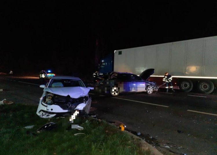 Mureş: Şapte persoane, între care doi copii, implicate într-un accident rutier la ieşire din Sighişoara