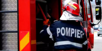 O femeie şi fiica ei au fost găsite carbonizate într-o casă care ar fi fost incendiată de soț