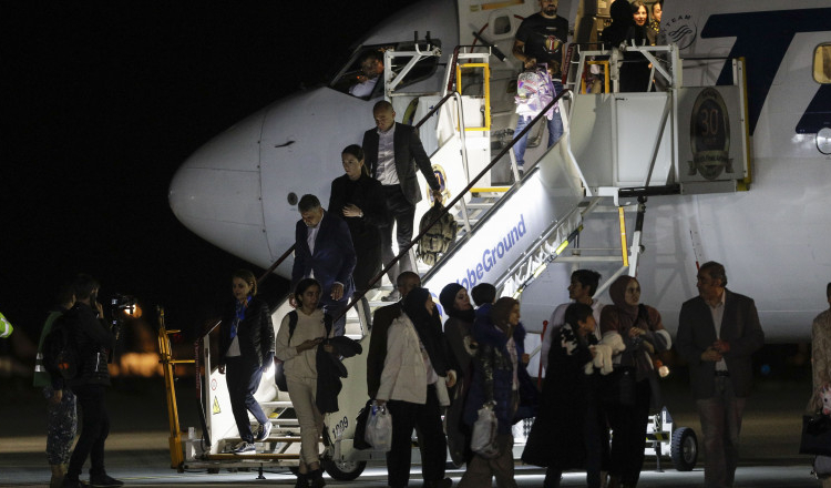 Alți 29 de cetățeni români și 6 cetățeni din Republica Moldova vor fi evacuați miercuri din Fâșia Gaza