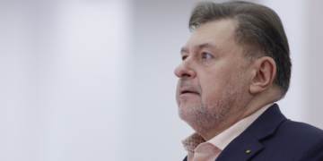 Rafila, după anunțul lui Baciu: „Am aflat de pe Facebook. Sper să existe o demisie asumată şi comunicată în mod oficial”