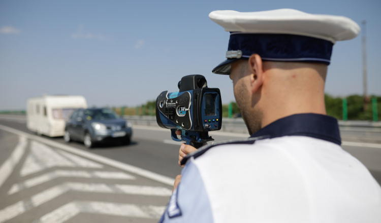 Cresc amenzile de circulație de la 1 ianuarie. Guvernul a stabilit un nou mod de calcul al punctului de amendă. Cât va fi din 2024