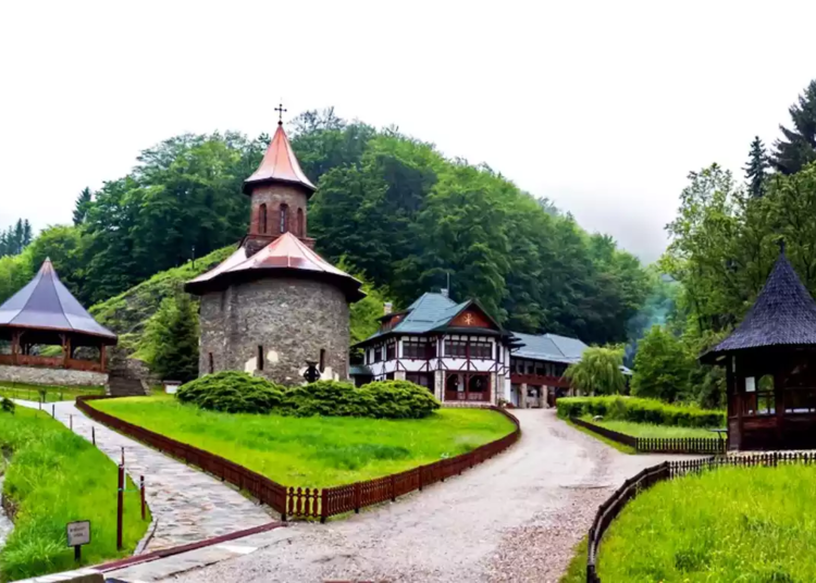 A murit Maica Pavelida de la Mănăstirea Prislop. A fost unul dintre discipolii părintelui Arsenie Boca