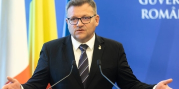 Marius Budăi, surprins într-o mașină FURATĂ, la vama Sculeni! El era alături de un alt parlamentar