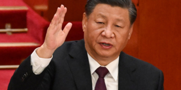 Paranoia a cuprins partidul comunist chinez: Xi Jinping apelează la epurări în stil stalinist pentru a-și elimina adversarii (Politico)