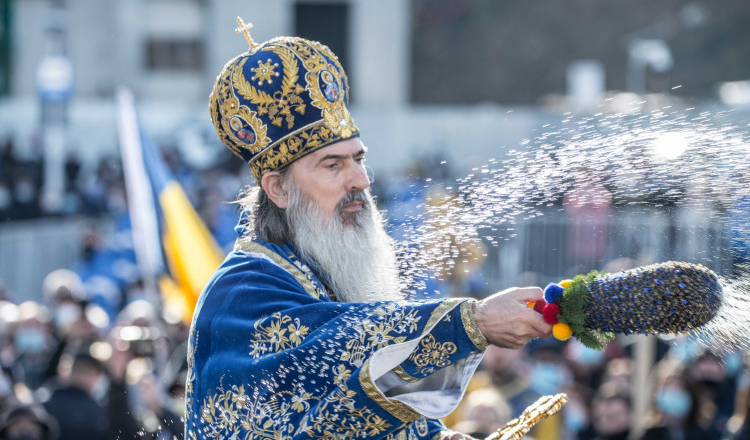 Patriarhia salută dosarul deschis de DNA împotriva lui Teodosie: Sancționarea și combaterea corupției este o datorie morală