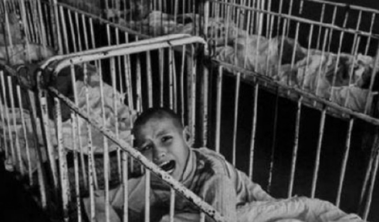 „Ocrotiți” prin exterminare. Cum au murit peste 470 de copii internați la căminul Plătărești în perioada comunistă